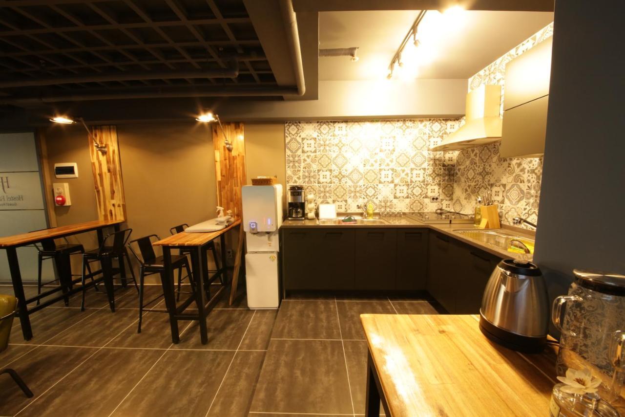 Hostel Familie Busan Station 外观 照片